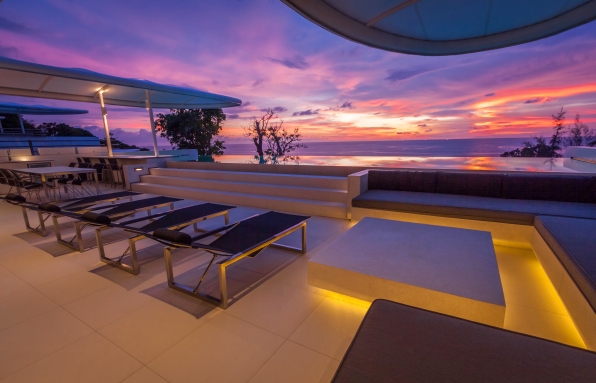img_2018_skyvillapenthouse_sunset_outdoor_terrace_oceanview